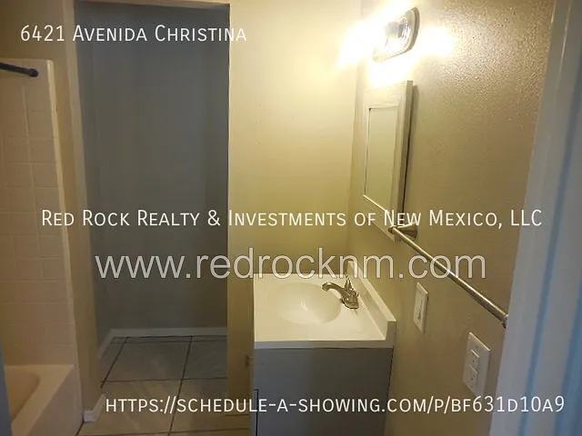 6421 Avenida Christina — Photo 13