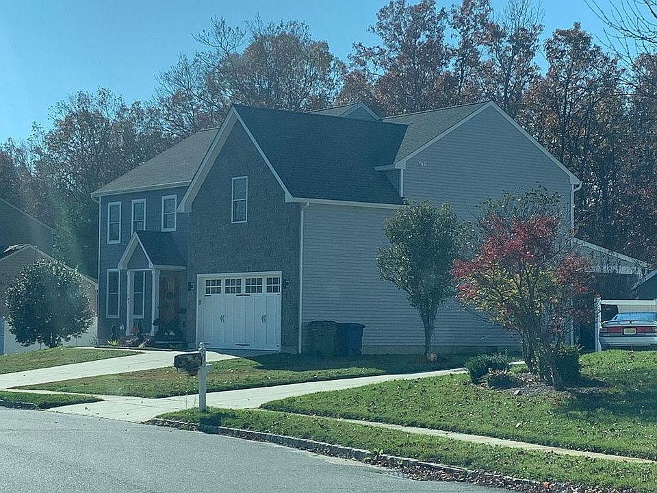 2nd image of 207 Churchill Dr