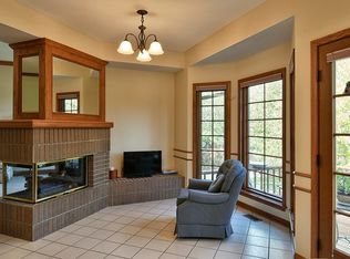 2042 Plymouth Rd, Manhattan, KS 66503