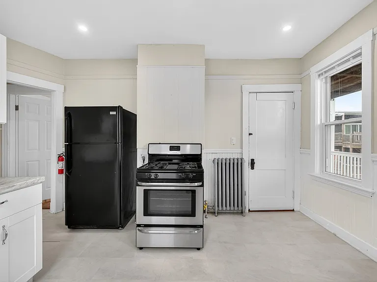 64 Topliff St #3 — Photo 25