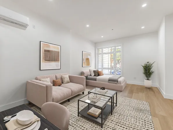 25-14 Newtown Avenue image 1 of 11