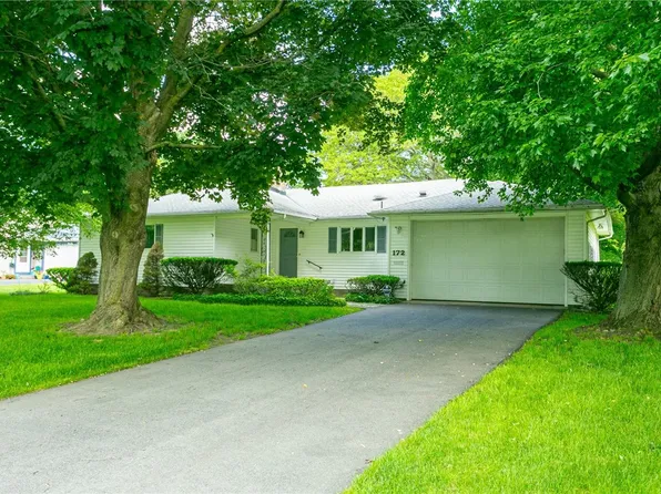 172 Coronado Dr, Rochester, NY 14617