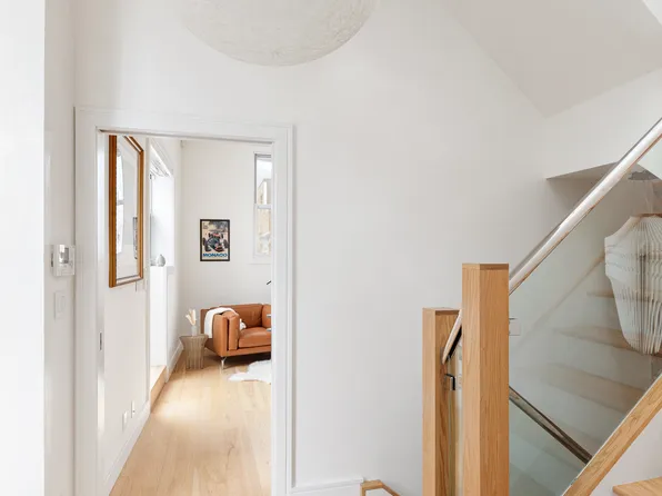 521 West 47th Street image 7 of 13