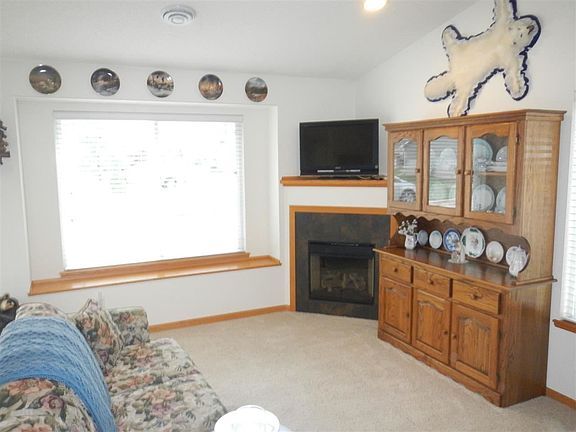 3rd image of 1525 Jaylen Ln