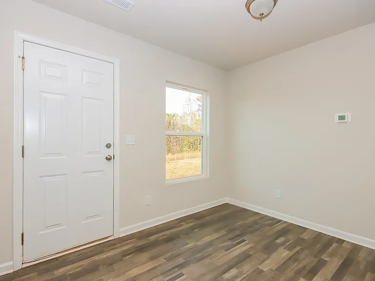 125 Zach Dr — Photo 6