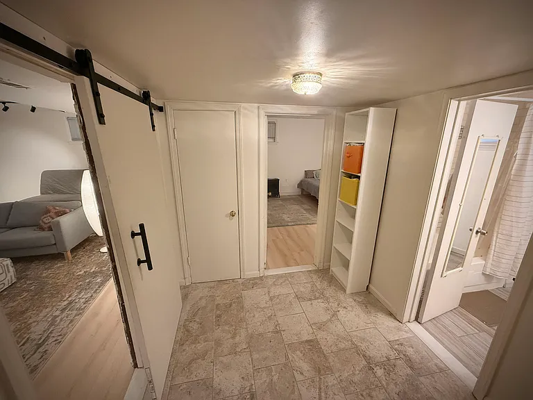 13th Pl NW — Photo 12