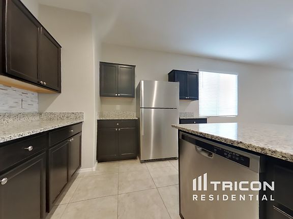 5th image of 31063 W Mulberry Dr