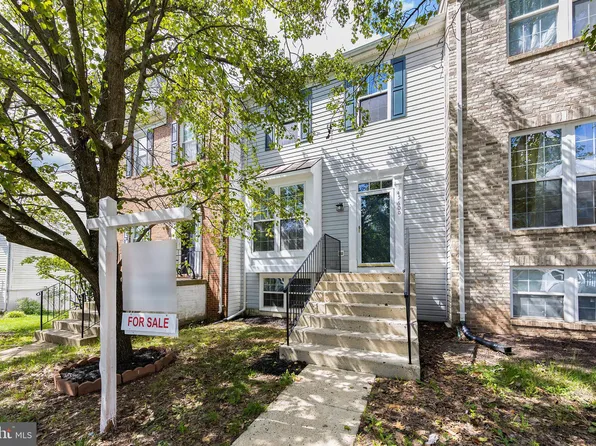 45600 Grand Central Sq, Sterling, VA 20166