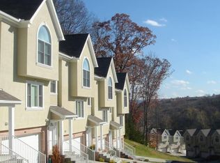 237 Palisades Dr, Morgantown, WV 26508