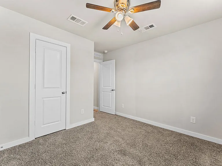 7611 Orange Blossom Rd — Photo 17