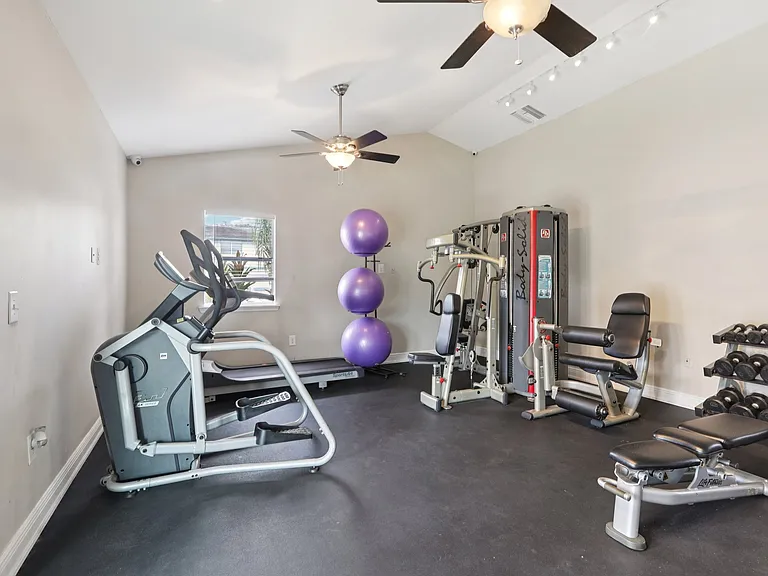 Serenity Lake Apartments — Photo 4