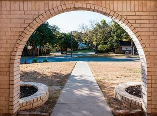 340 Glenhaven Dr, Azle, TX 76020