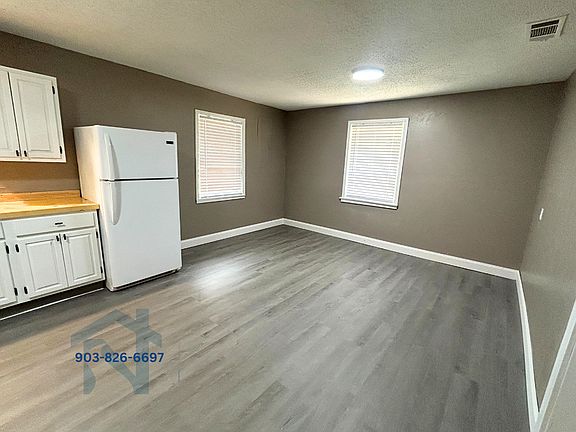 3rd image of 601 Thomas St