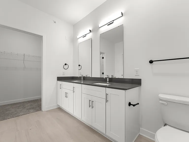 45 at Creekside Apartments — Photo 13