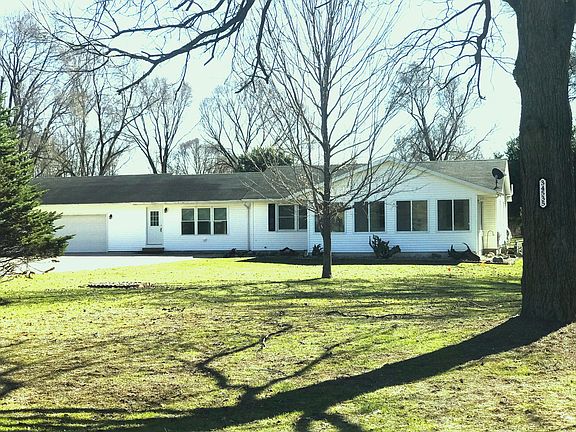 2nd image of 34535 N Brookwood