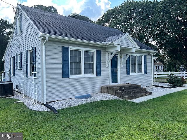 2nd image of 1404 Mount Hermon Rd