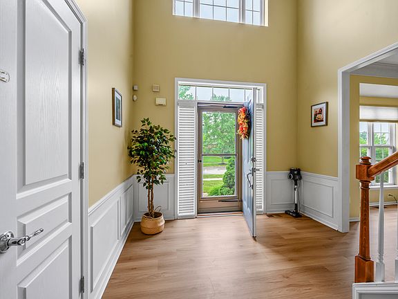 3rd image of 50490 Black Horse Ln