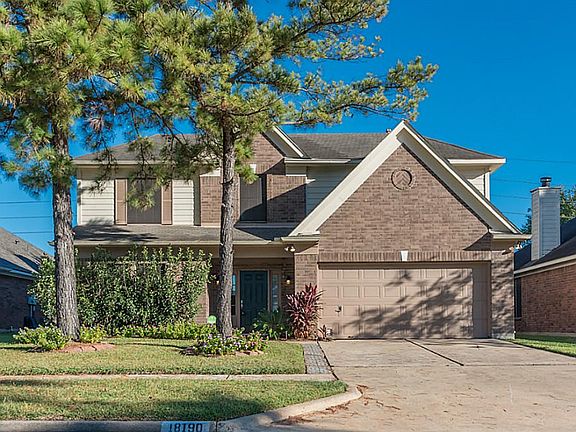 2nd image of 18190 Holly Forest Dr