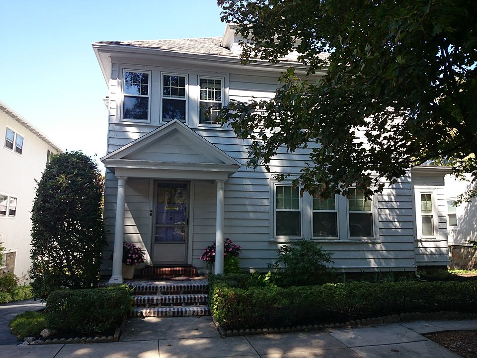 2nd image of 38 Radnor Rd