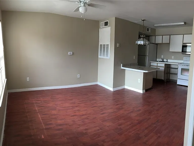 2200 Key West Ct #723 — Photo 2