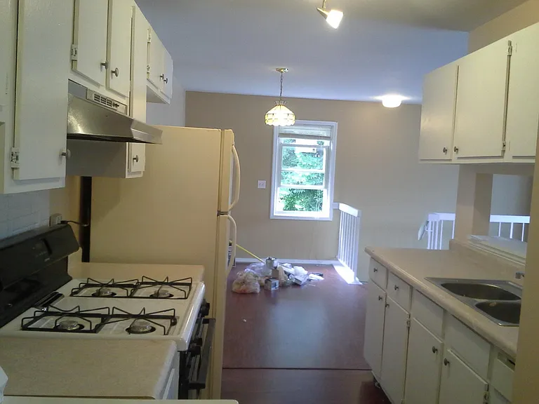 228 Dakota Ct — Photo 6