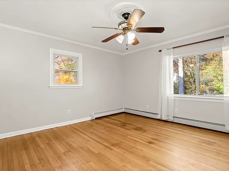 13 x 13 bedroom with private half bath ($1600/month)