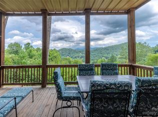 564 Sawgrass Dr #6, Whittier, NC 28789