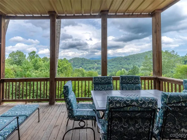 564 Sawgrass Dr #6, Whittier, NC 28789