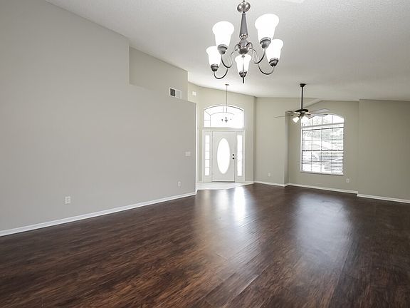 5th image of 569 Brightview Dr