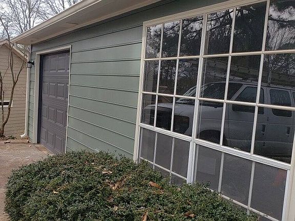 3rd image of 995 Orchard Mill Ct