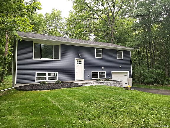 2nd image of 38 Pine Woods Road