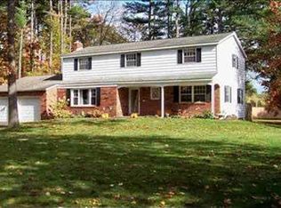 14 Cordoba Ct, Clifton Park, NY 12065