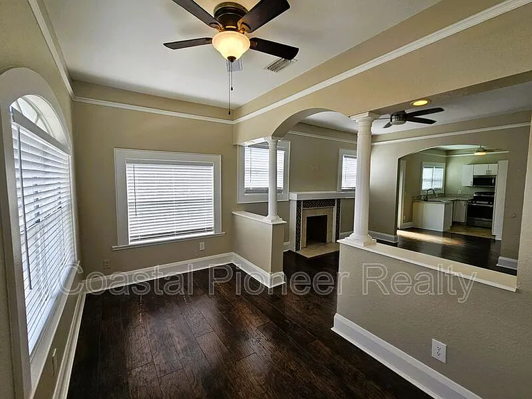 209 S Westland Ave #D — Photo 7
