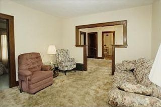 4th image of 158 Wabash Ave N