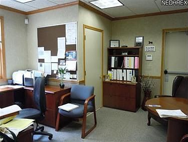 5th image of 1008 Vivian Dr