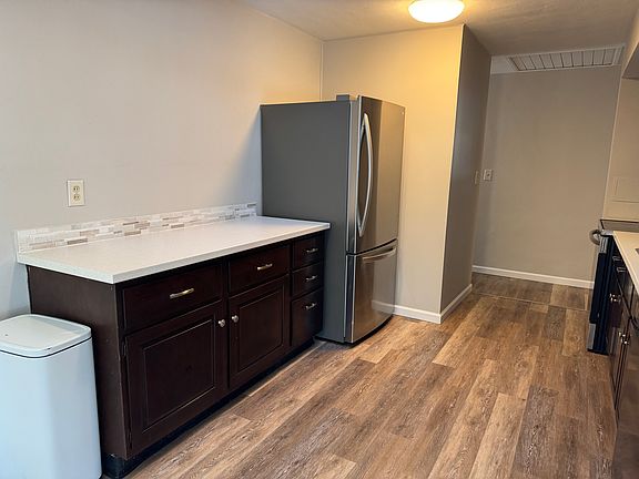 2nd image of 3017 Gracemore Ave