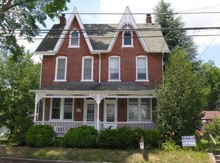 1761 N Main St, Bechtelsville, PA 19505