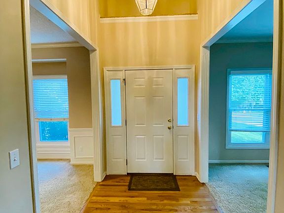 4th image of 15417 Horton Ln