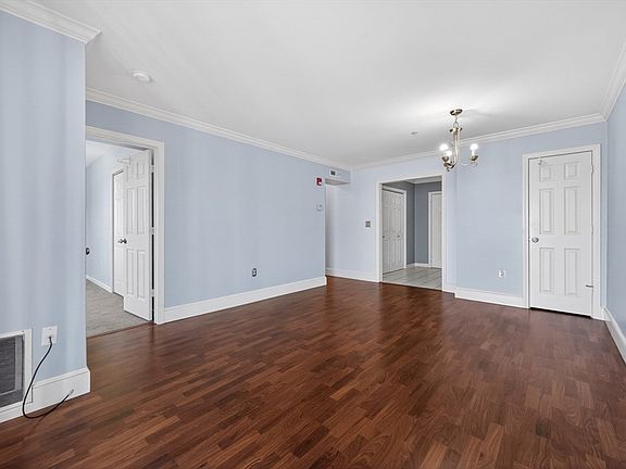 5th image of 86 E Howard St Unit 204