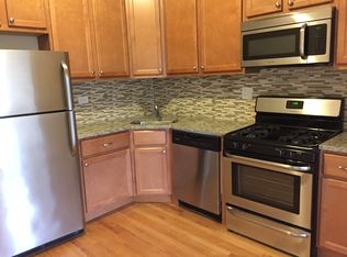 3443 N Halsted St APT 3C, Chicago, IL 60657