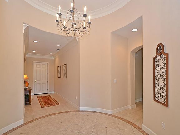 2nd image of 863 Sunset Creek Ln