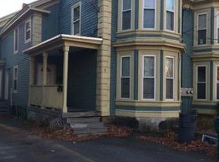 9 Nesmith St, Lowell, MA 01852