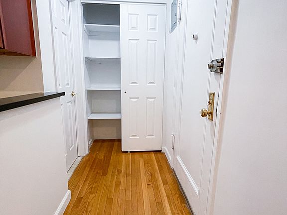 5th image of 241 E 77th St APT A