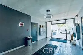 Studio, 500 sqft, $1,875 — Photo 2
