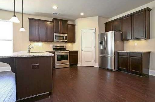 4th image of 2665 Hartridge Dr SW