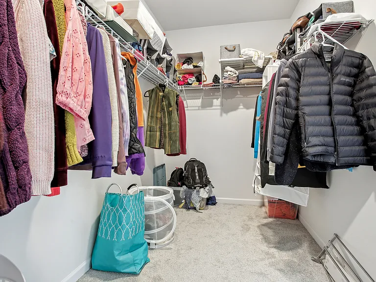 7925 Tiberon Pkwy #0 — Photo 40