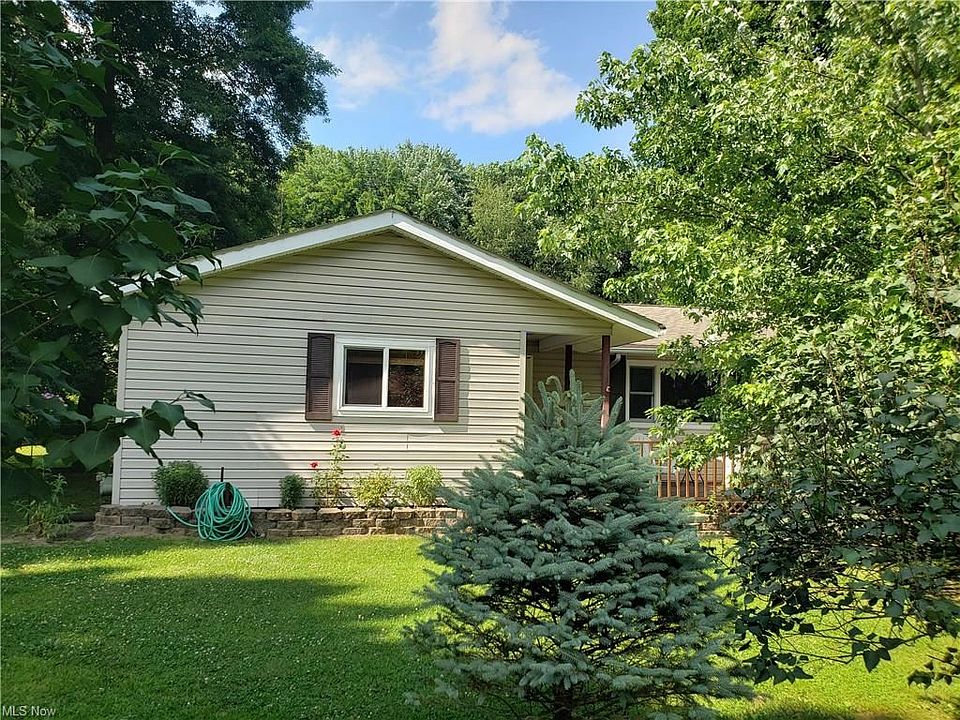 1st image of 9579 Geneva Dr