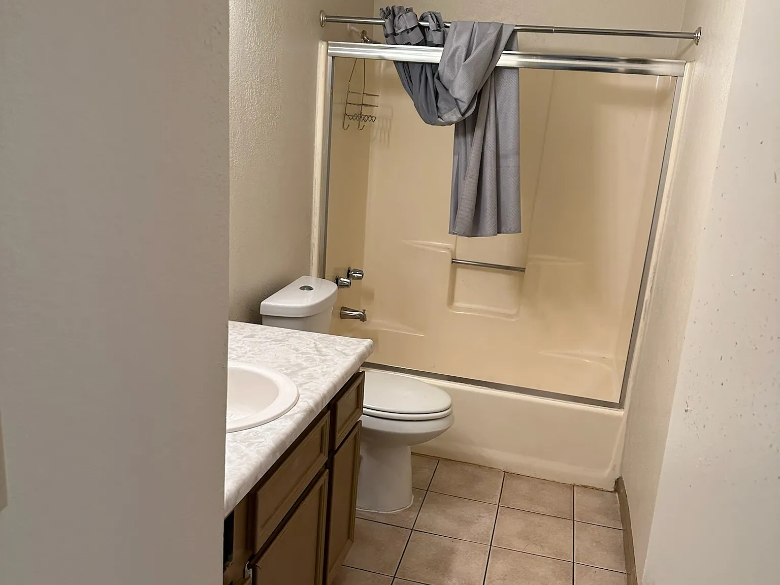 3 bed, 1825 sqft, $2,615 — Photo 4