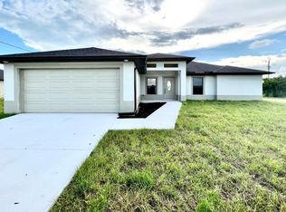 808 Coffield Ave, Lehigh Acres, FL 33974