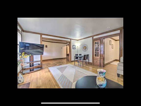 4th image of 4601 Harrison St APT 1